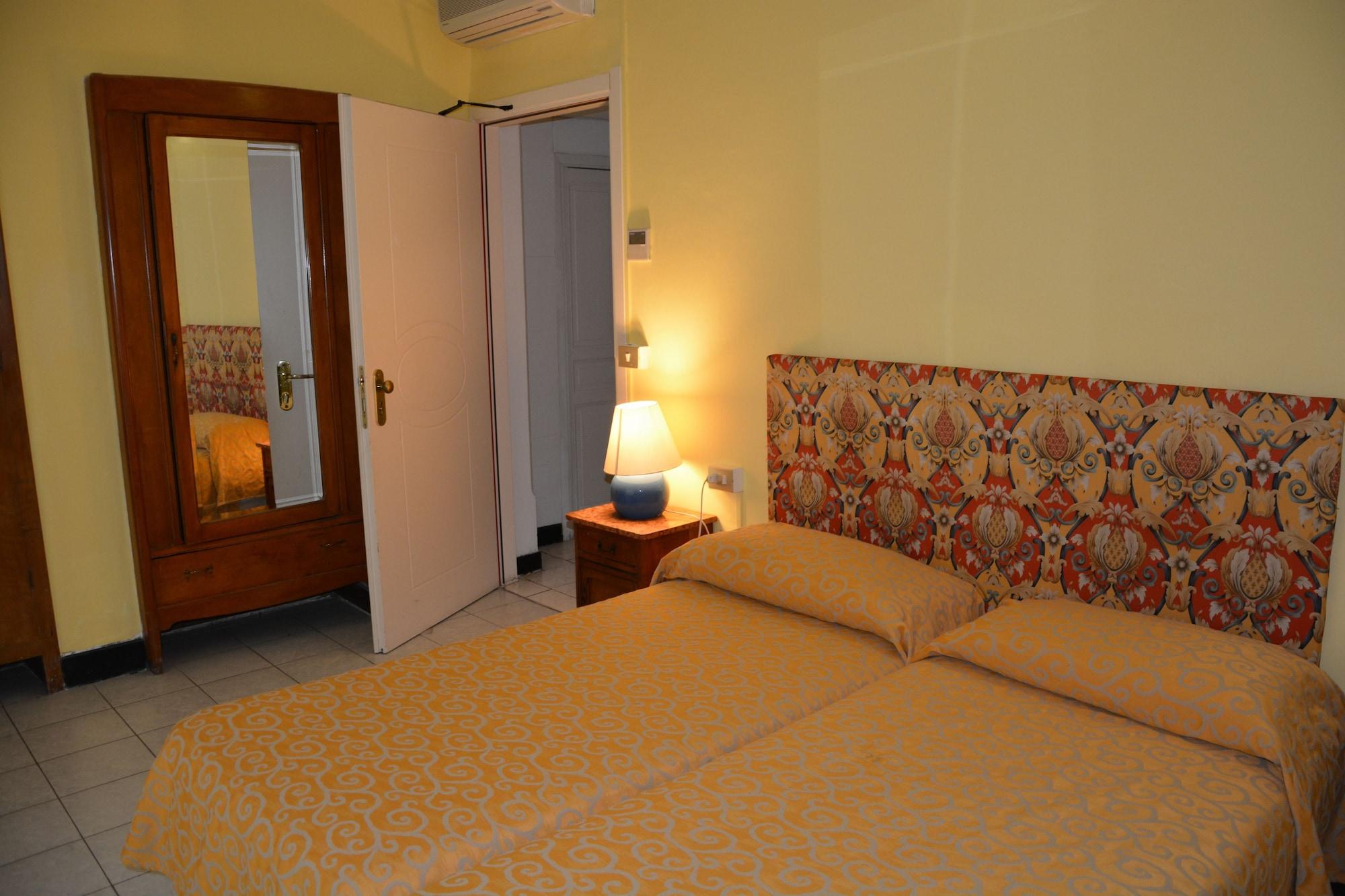 Hotel Alfieri Alassio Kültér fotó