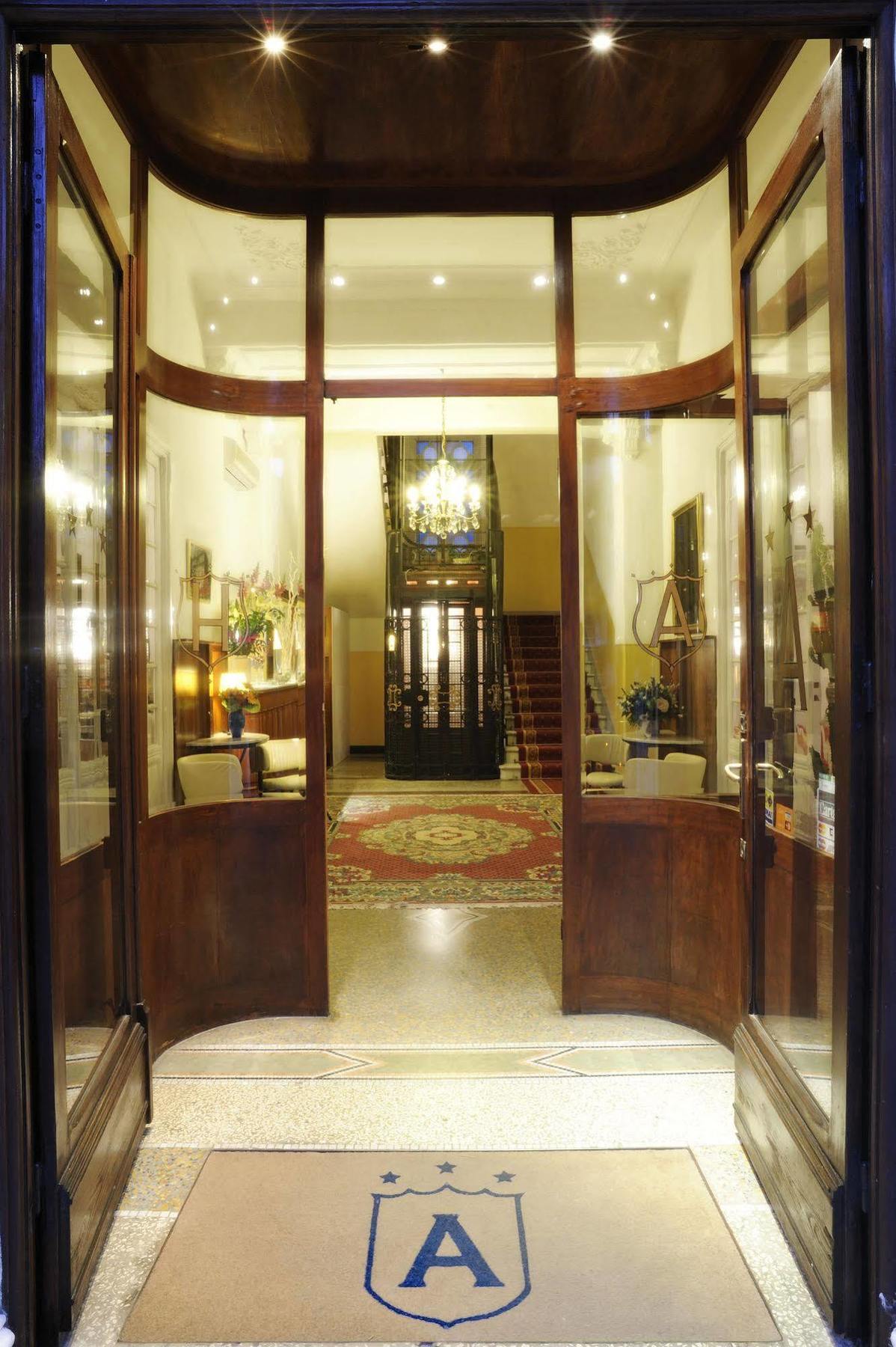 Hotel Alfieri Alassio Kültér fotó