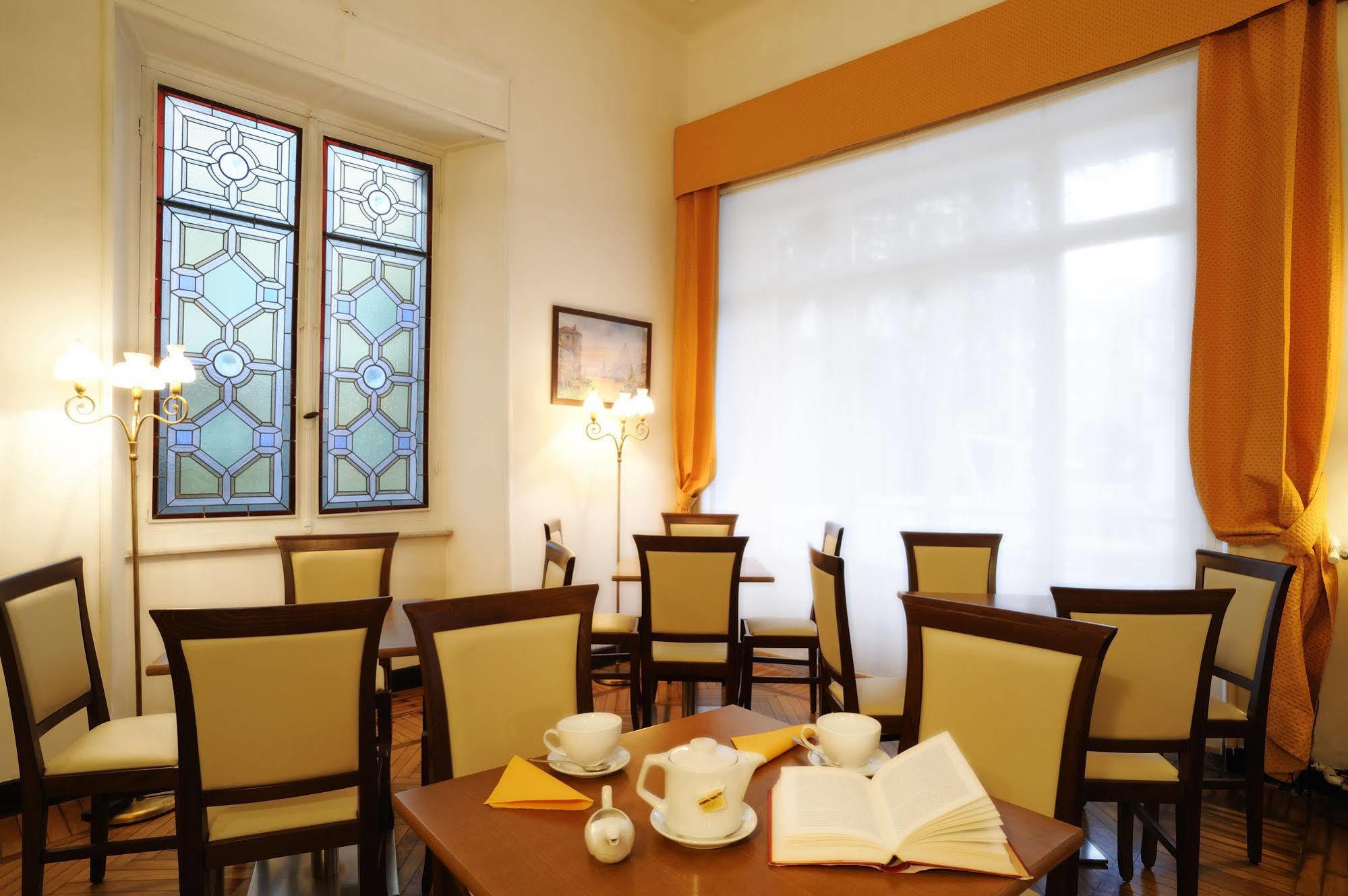 Hotel Alfieri Alassio Kültér fotó